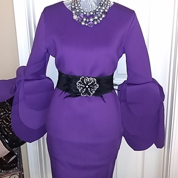 Stunning BodyCon Dress 1 Left! Size M - Picture 4 of 6